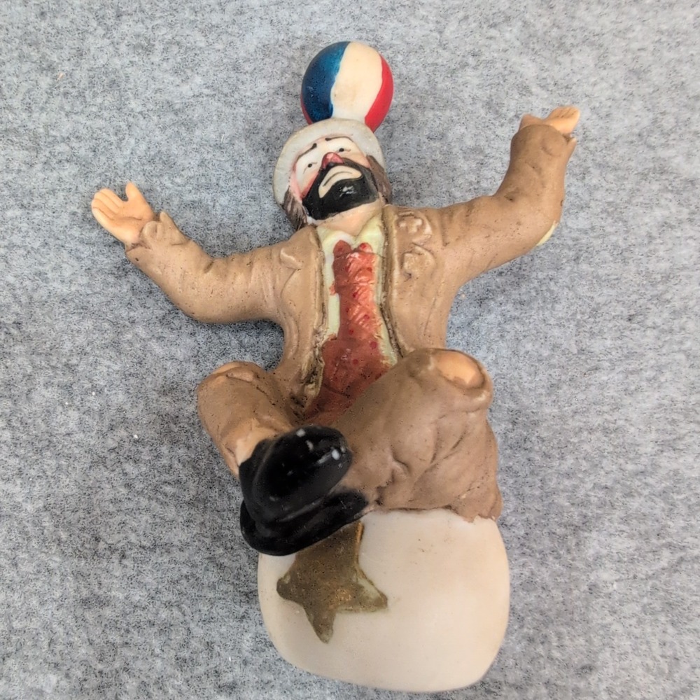 Emmett Kelly Jr Collectibles Clown Figurine Balancing Ball on Egg - Picture 1 of 3